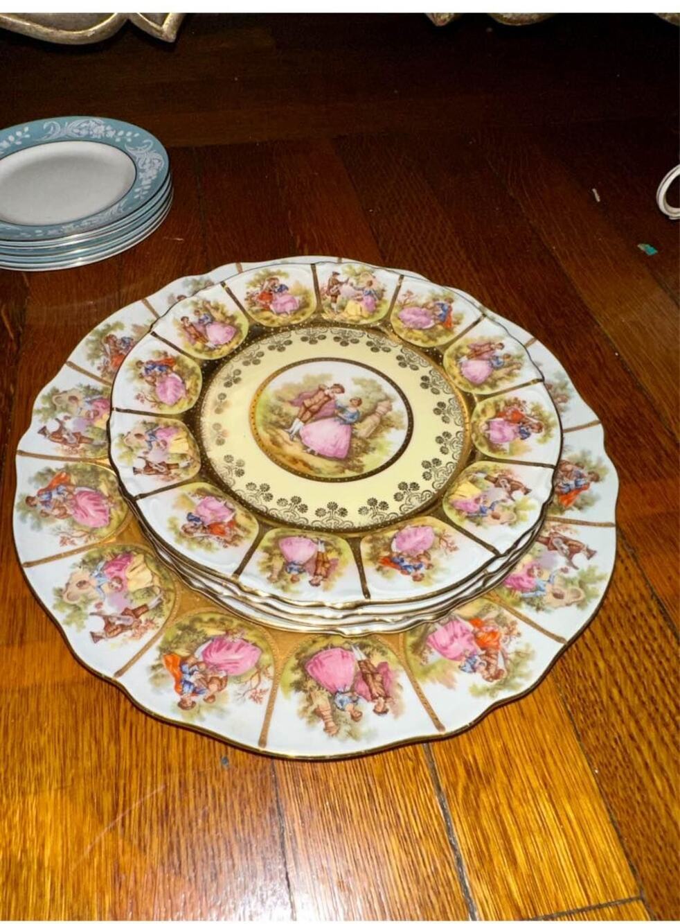MIDCENTURY FRAGONARD LOVE STORY ALT WIEN STAMPED 5 PIECE PLATE SET 1945-1952